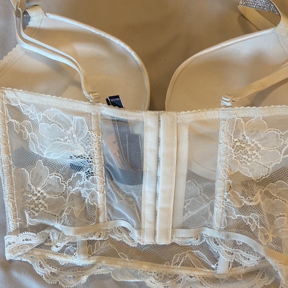 Victoria's Secret Push-up corset bra - Picture 4 of 6